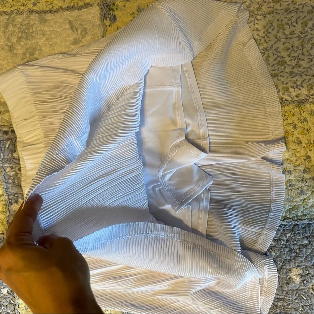 ALO Yoga White Skirt